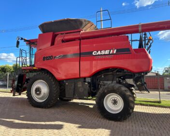 COLHEITADEIRA 8120 – CASE IH